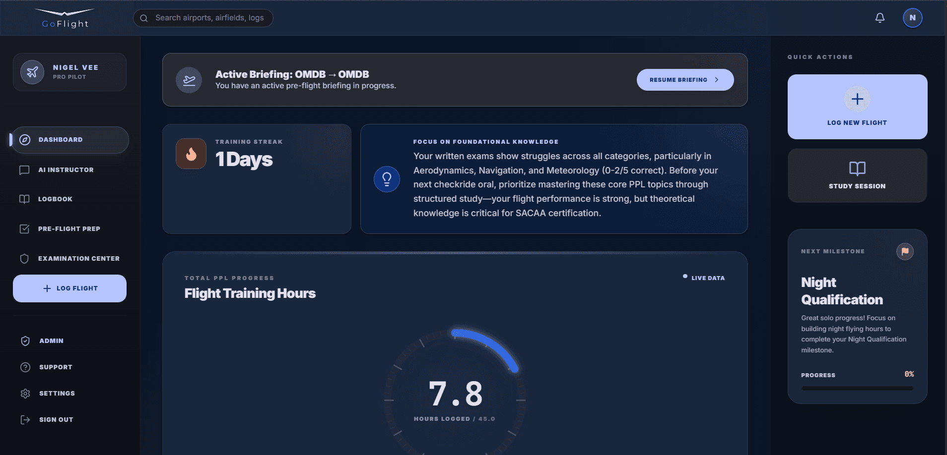 GoFlight student dashboard with active briefing, training streak and flight hours